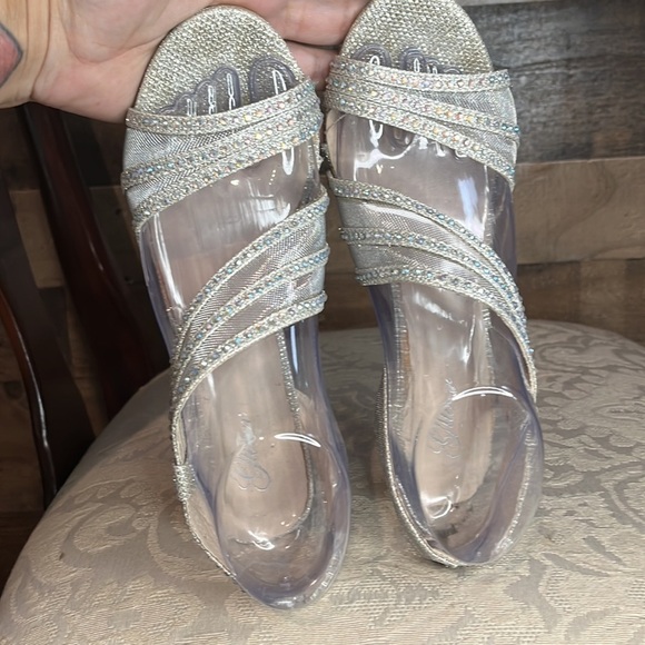 Glister Silvery Sparkly Glitter Special Occasion Heel Size 7 - Picture 9 of 9